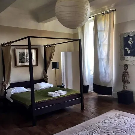Prázdninový dům Manoir 4 Etoiles A Avec Piscine Privee Et Cheminee
